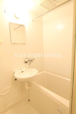 レオパレスＨＡＴＵＳＩＢＡの浴室