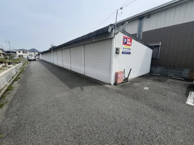 【外観】 | 鍛冶川シャッターガレージ