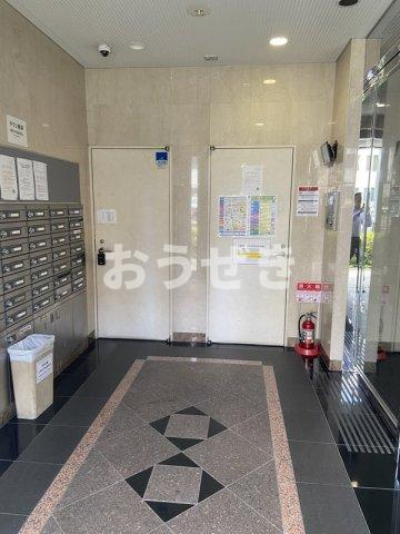 グリフィン横浜・戸部駅前のロビー