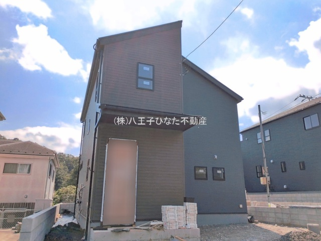 『八王子市新築戸建て』八王子市館町1796-3【仲介手数料無料】　２０期の外観|～仲介手数料無料☆八王子ひなた不動産～　八王子市館町　新築戸建て