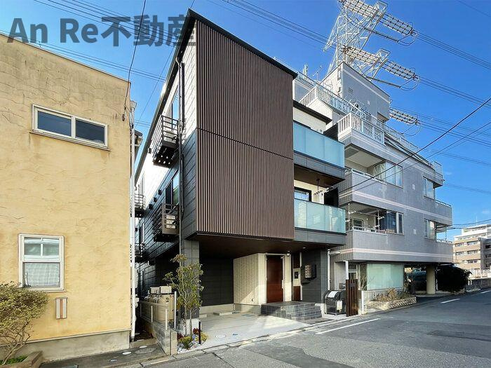 ステラ東川口の外観