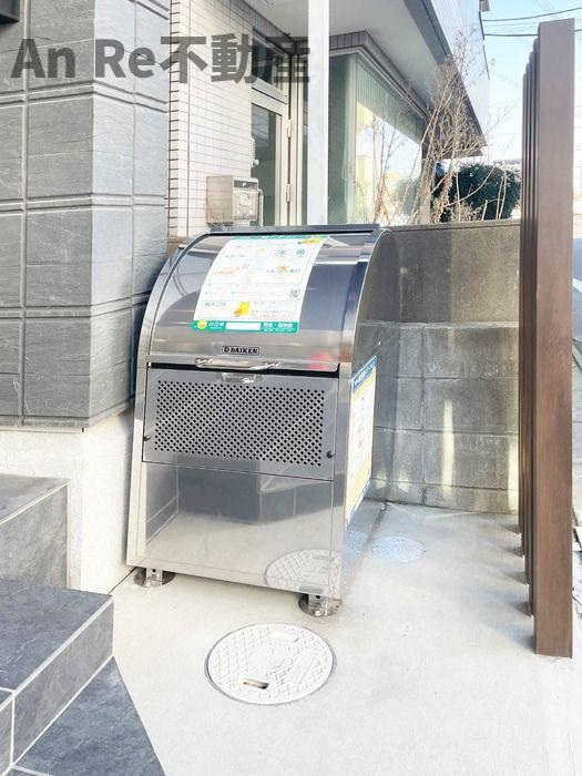 ステラ東川口の駐車場