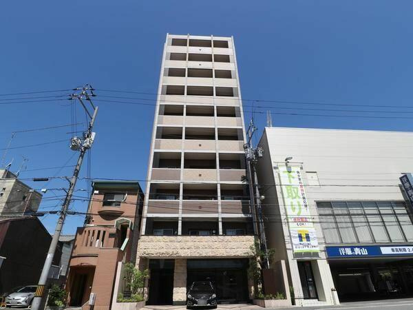 プレサンス二条城北聚楽の外観