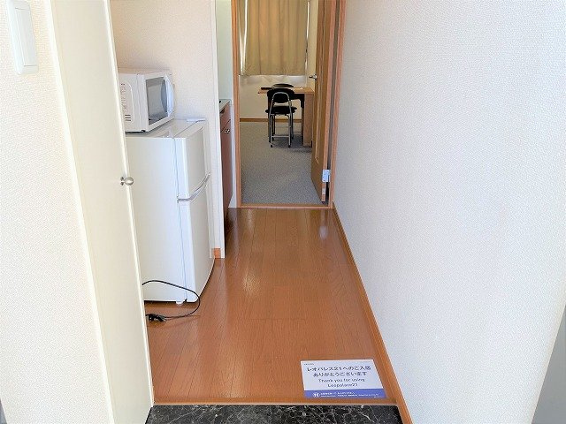 レオパレスＨＩＧＡＳＨＩＮＯⅡの玄関
