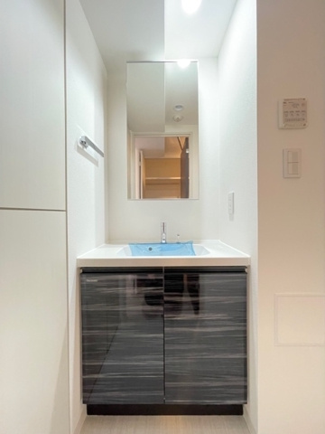 新品家具付きマンション谷中9(KaGood東京)の独立洗面台