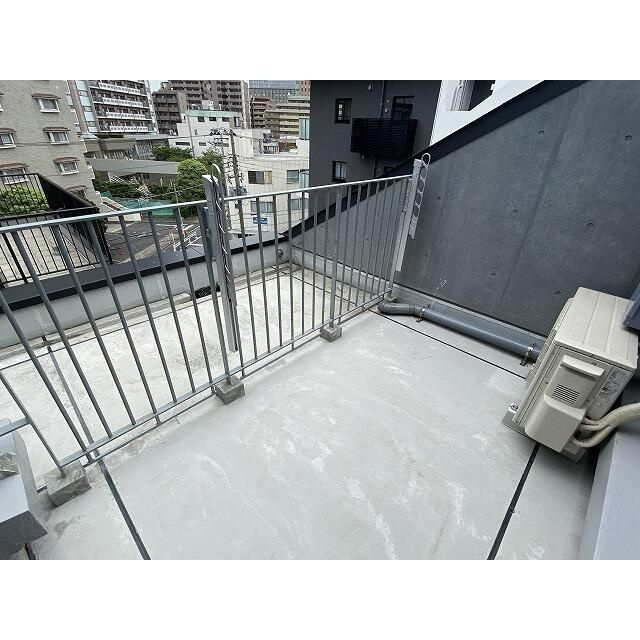 TIME SHARING 門前仲町のバルコニー