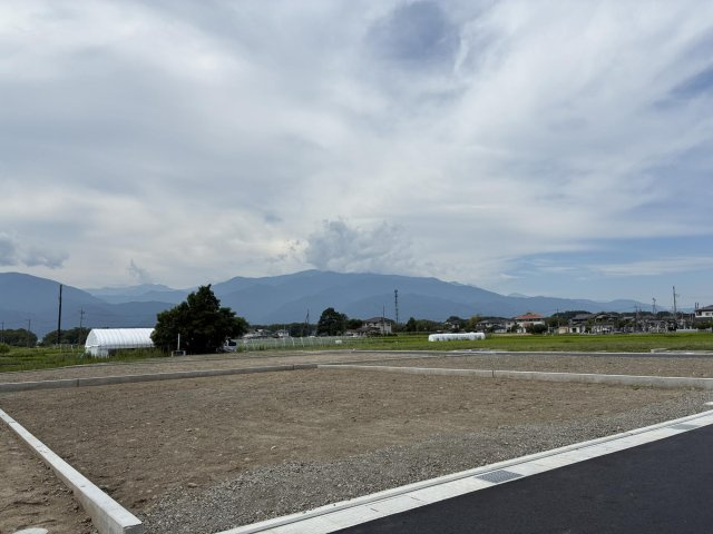 甲斐市 西八幡 オール電化新築戸建全2棟 2号棟 車並列3台の画像