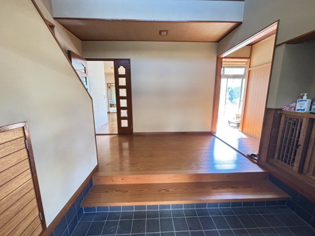 【玄関】