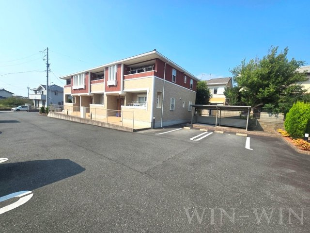 幸家 小谷 Aの駐車場