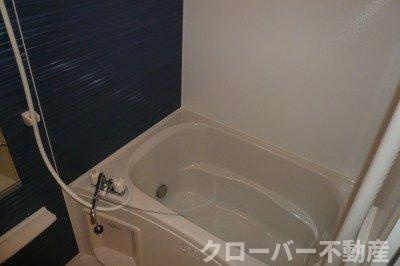 ナリッシュ　Ｂの浴室