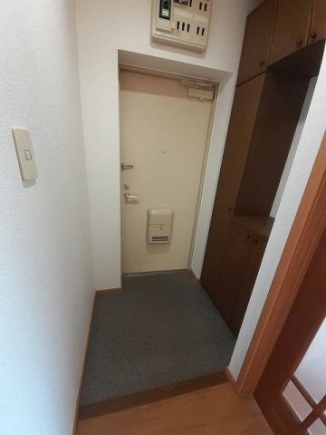 シンプルで使いやすい玄関です