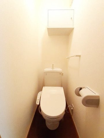 清潔感のあるトイレです