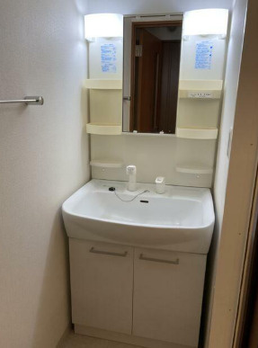 アゼリア品川の洗面所|脱衣スペースもあります