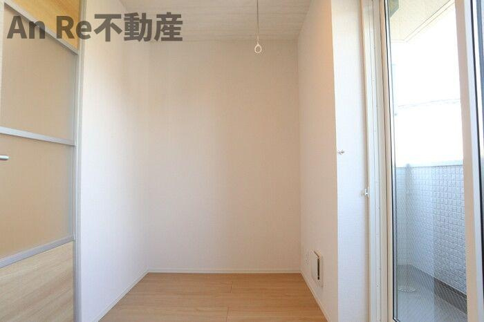 ソレイユ　ラ　コリーヌ東川口の洋室