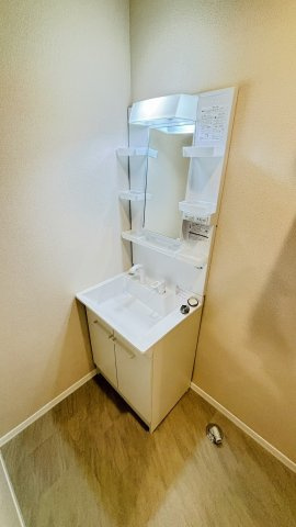 筑紫野市石崎２丁目のアパートの洗面所