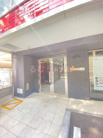 福岡市南区高宮１丁目の賃貸マンションのエントランス