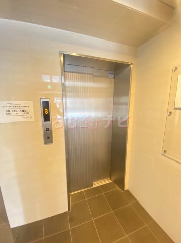 福岡市南区高宮１丁目の賃貸マンションの玄関