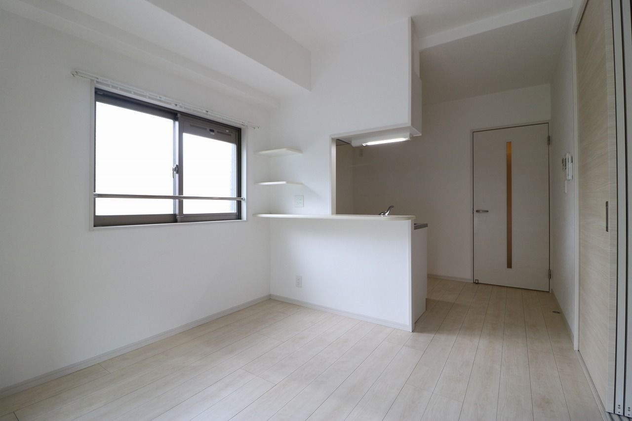 福岡市南区高宮１丁目の賃貸マンションの居間・リビング