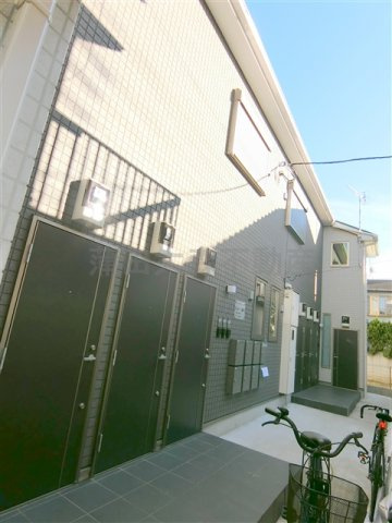 モントーレ糀谷の外観|2017年7月築　木造地上2階建て総戸数8戸
京浜急行空港線糀谷駅最寄り徒歩6分、京浜急行本線京急蒲田駅徒歩14分