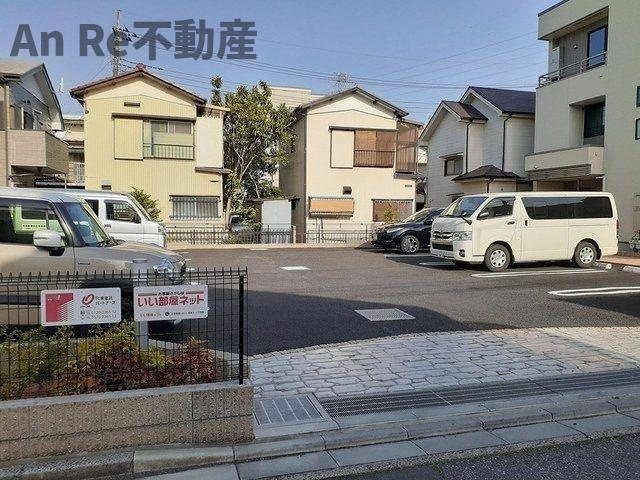 アーバンライフ・ハヤの駐車場