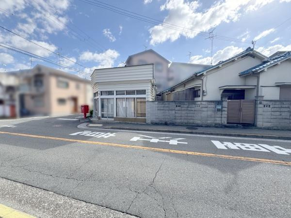 【前面道路含む現地写真】