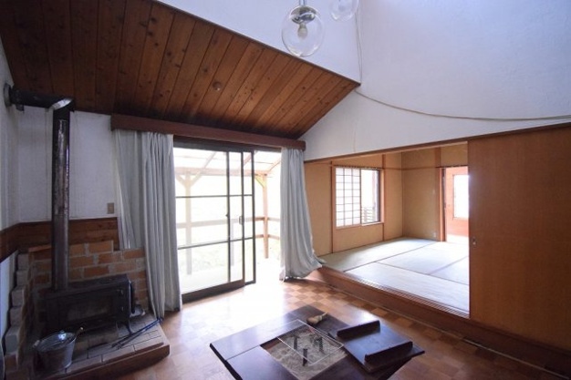 【居間・リビング】 | 天城高原別荘地　戸建