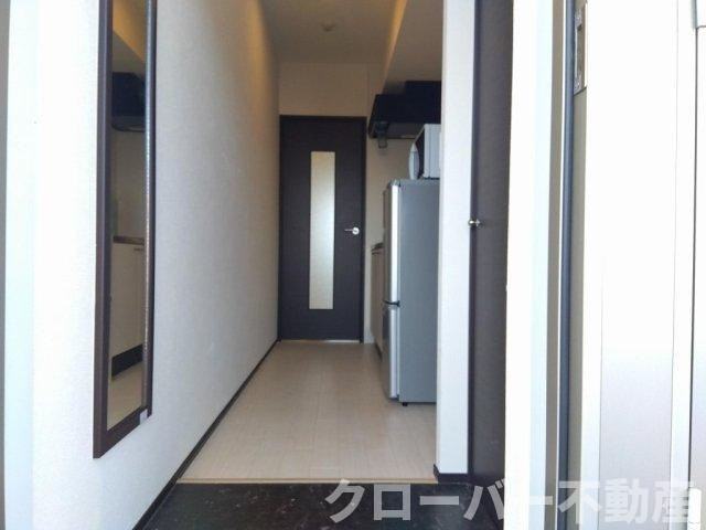 クレイノメイプルハイムの玄関