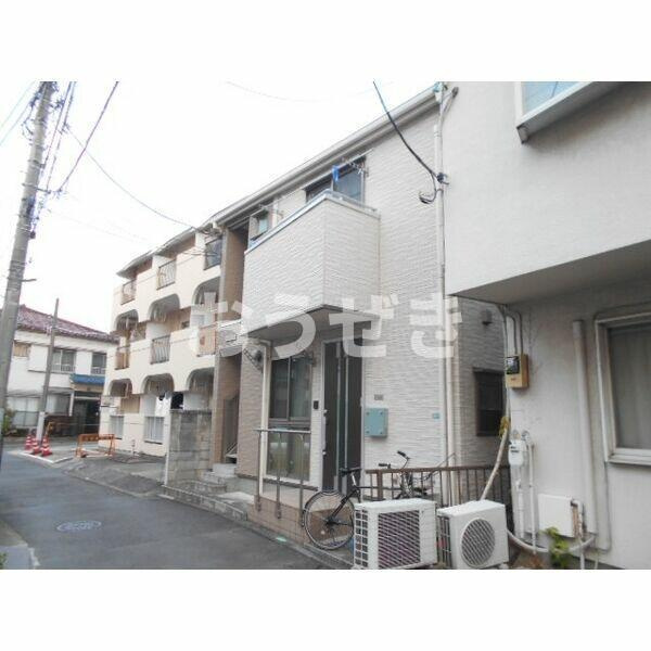 ４ＲＥＳＴ１１（フオ－レストイレブン）の外観