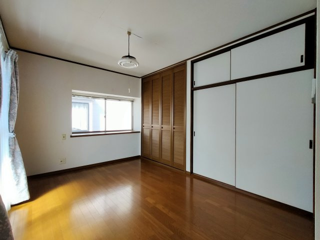 若竹台４LDK戸建の洋室