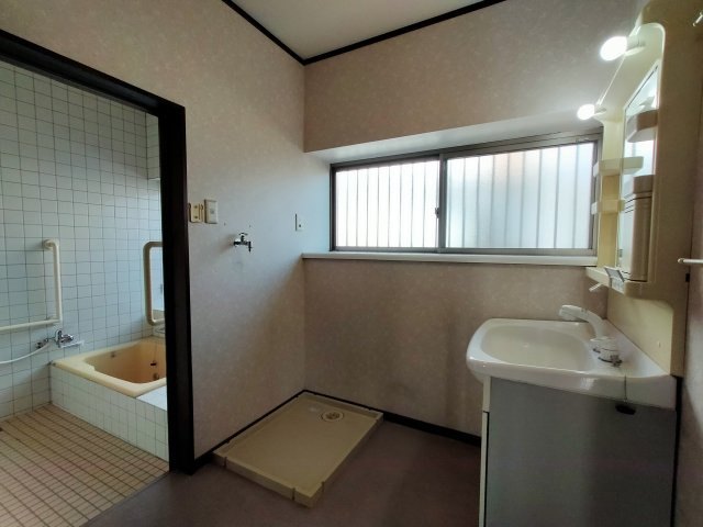若竹台４LDK戸建の脱衣所