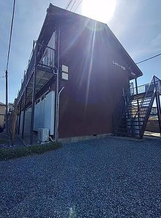 シャトー内田の駐車場