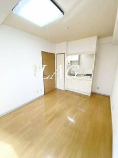【居間・リビング】 | 浜屋ビル | 洋室のお部屋です。