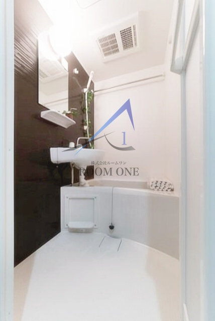 ｒｅｖｅｕｒ　ＹＯＧＡの浴室|お風呂です。
