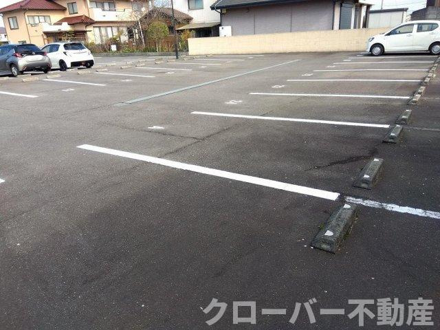 レオパレスＺの駐車場