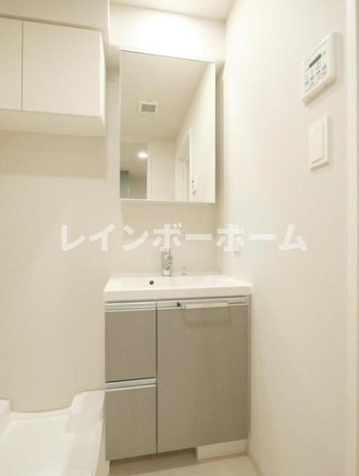 ブライズフォルム墨田の独立洗面台
