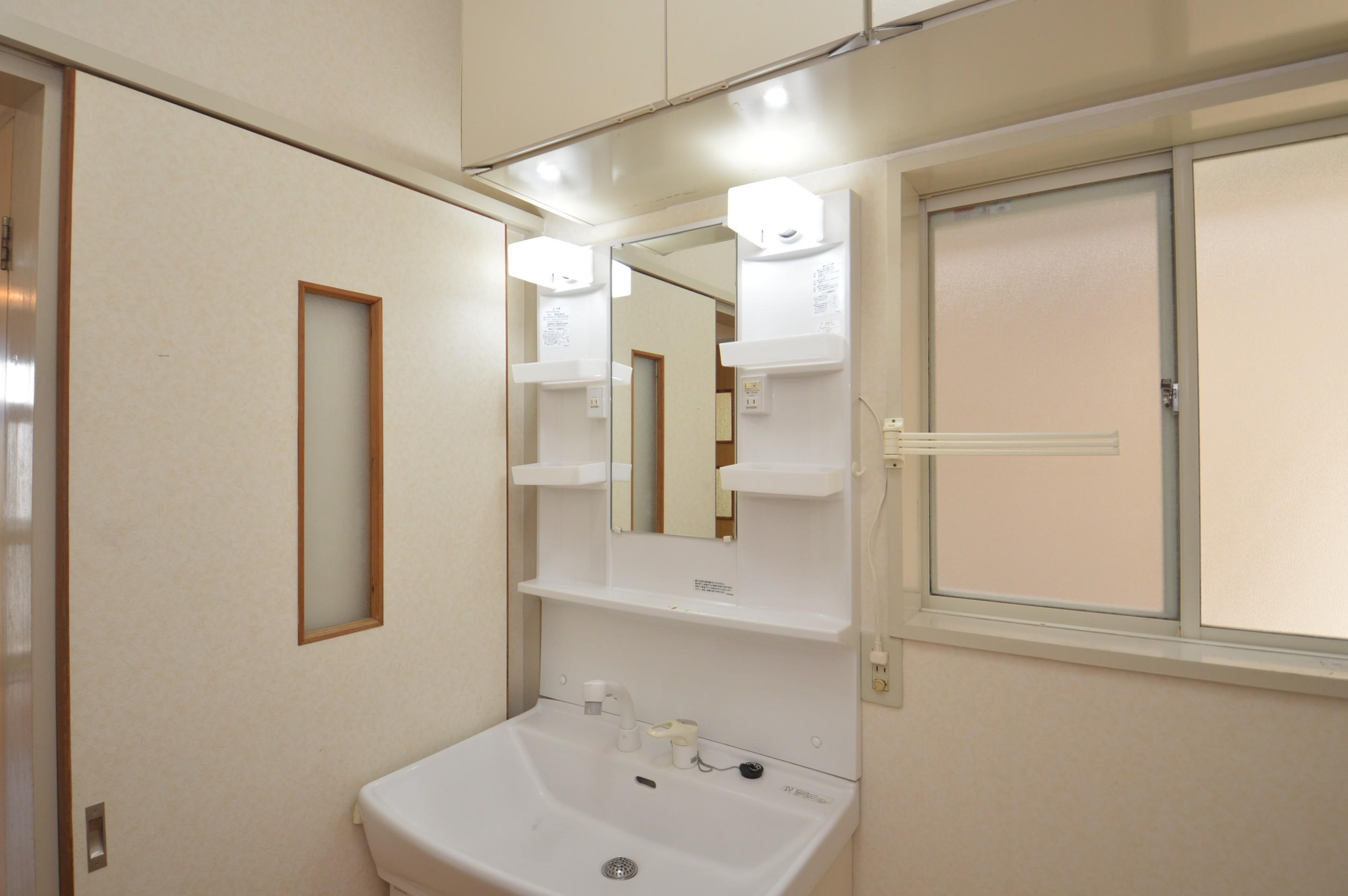 逢谷内3-569貸家の洗面所
