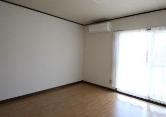 ＨＯＵＳＥ　ＨＩＲＡＩＷＡ　の洋室