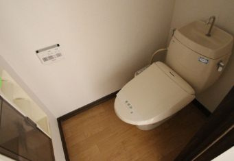 ＨＯＵＳＥ　ＨＩＲＡＩＷＡ　のトイレ