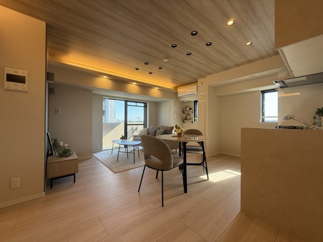 杉並区成田東５丁目の中古マンションの居間・リビング