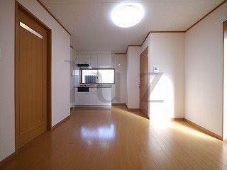 ルーチェヨコハマの居間・リビング