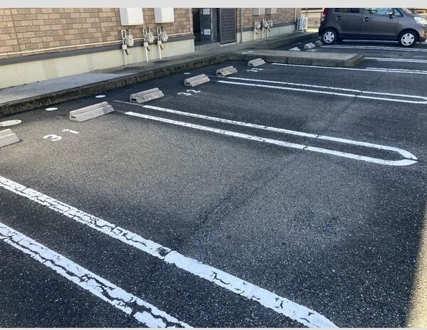 コートハウス岐陽Ⅱ　Cの駐車場
