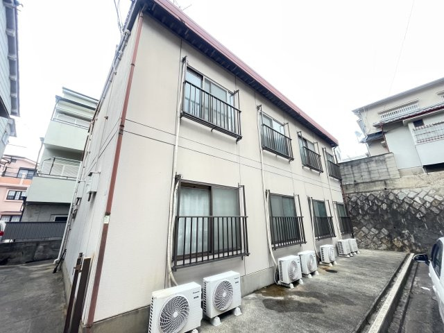 寝屋川市境橋町のアパートの外観
