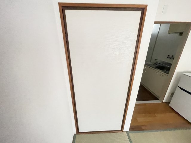 寝屋川市境橋町のアパートの収納