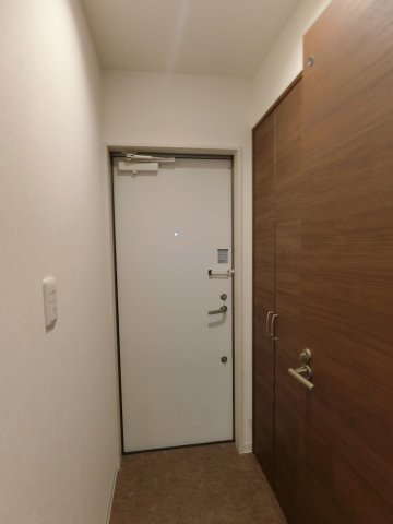 【玄関】 | フィアスコート羽衣