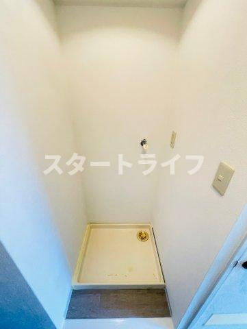 大阪市淀川区木川西１丁目の賃貸マンションの洗面所