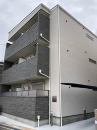 クリエオーレ東園田町2の外観