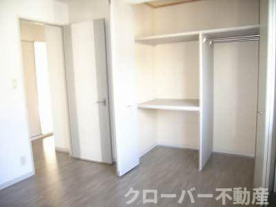 クレールJ 2棟の収納