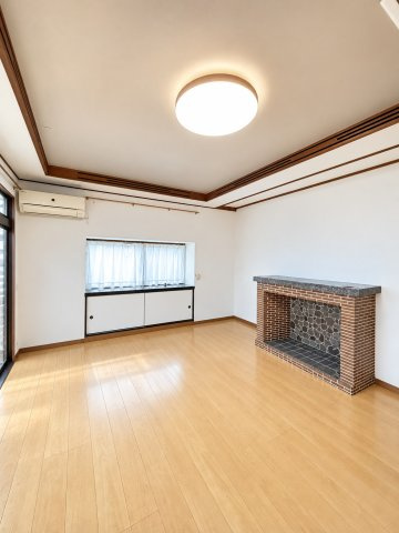 米子市大篠津町　中古戸建の洋室