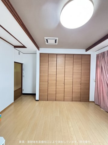 米子市大篠津町　中古戸建の洋室