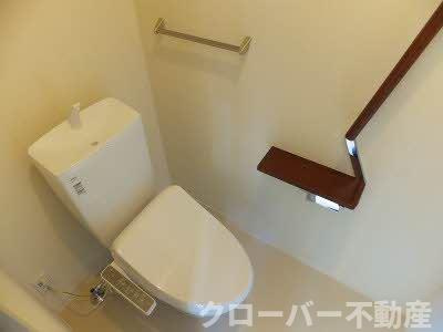 シャーメゾン中府のトイレ